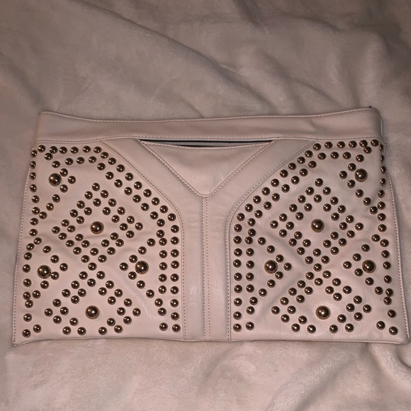 Oversized cream clutch - Picture 1 of 5